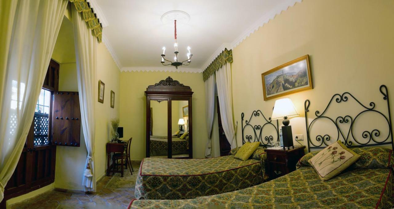 Granados Palacio Boutique Hotel Ecija Exterior photo